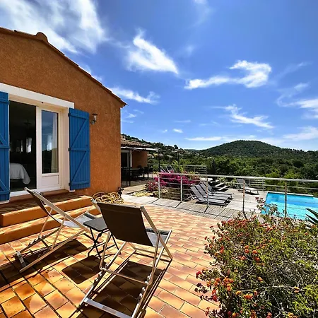 Corail Privee Et Climatisee Pour 10 Personnes Avec Piscine Et Superbe Vue Et Collines A